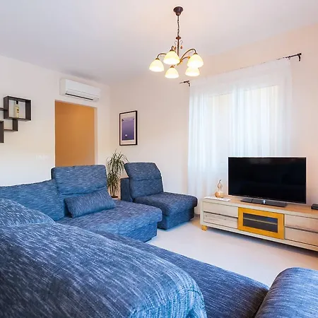 Apartment Augusta Pasadur Uble