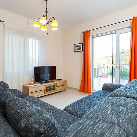 Augusta Pasadur Apartment Uble