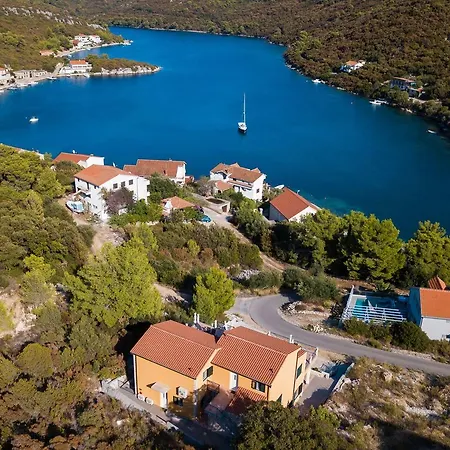 Apartman Augusta Pasadur