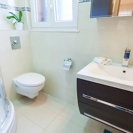 Augusta Pasadur Apartman